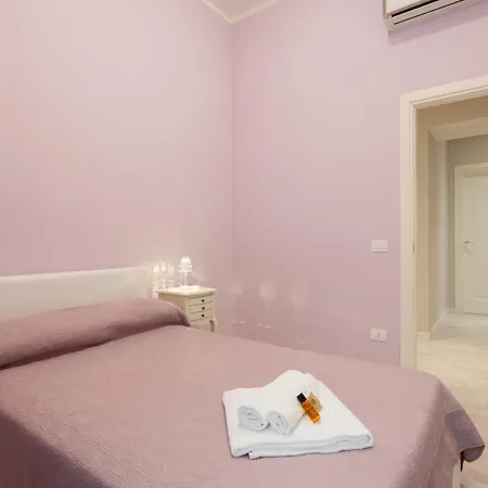 Holidays Apartment Rome