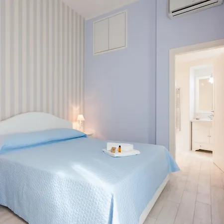 Holidays Apartment *