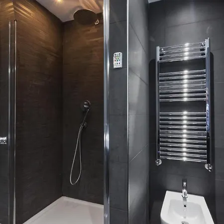 Apartment Holidays *